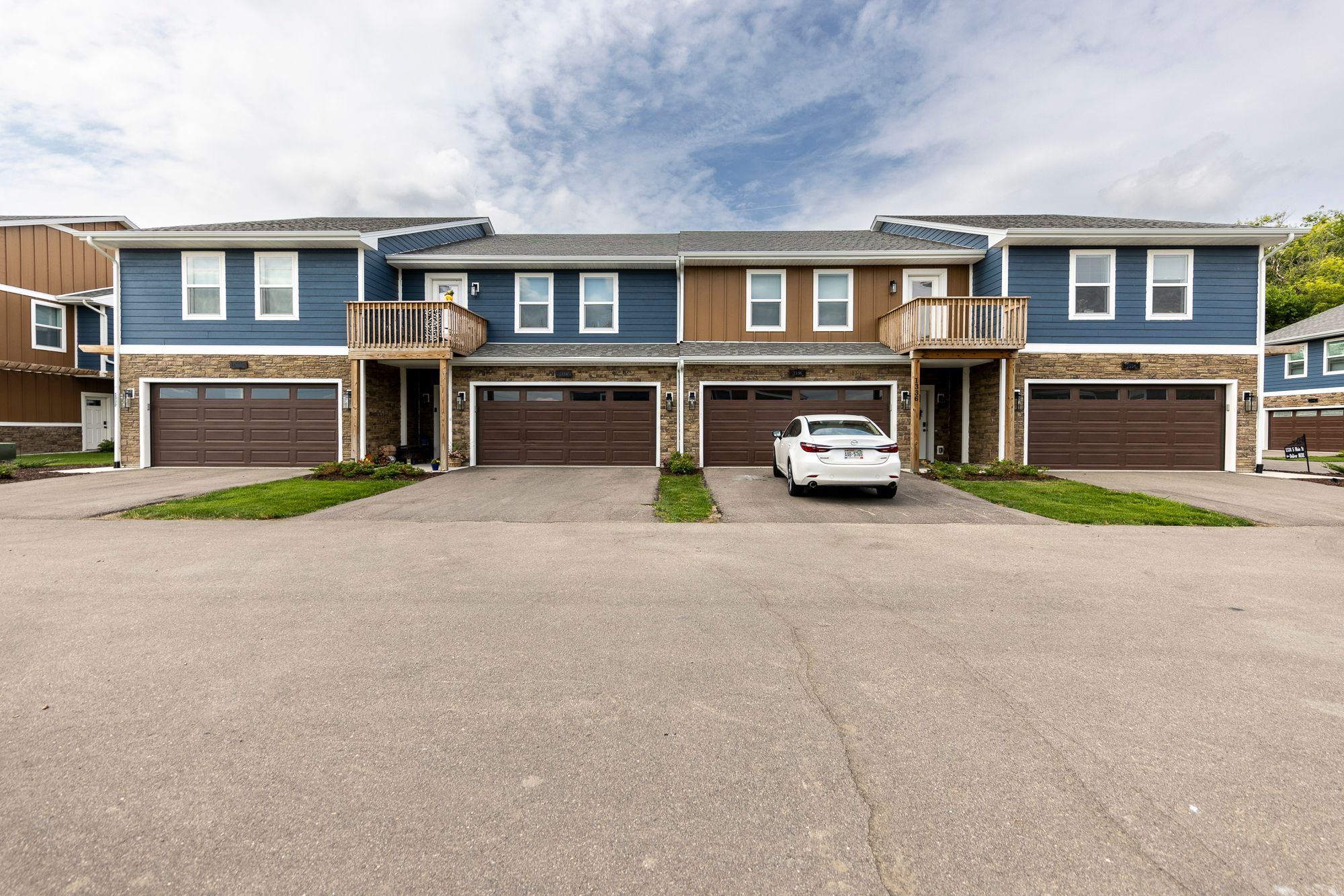 Lake Mills Homes (5)